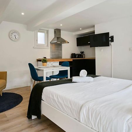 Lille Hypercentre Gares - Small Suite Exterior foto